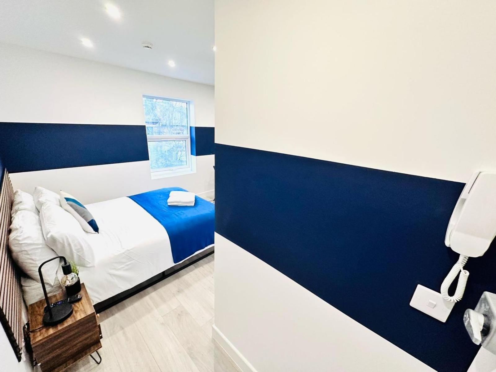 London 58 Blue House City Center Studio, Top Spot 外观 照片