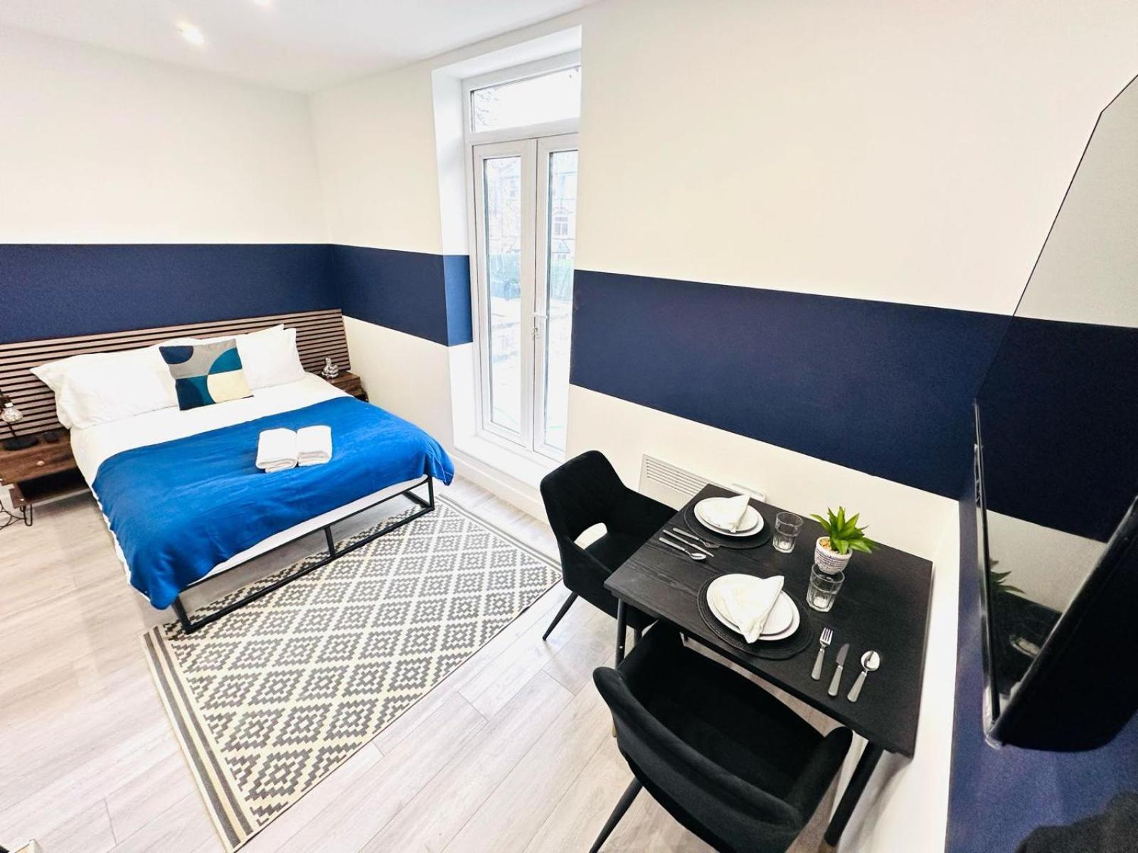 London 58 Blue House City Center Studio, Top Spot 外观 照片