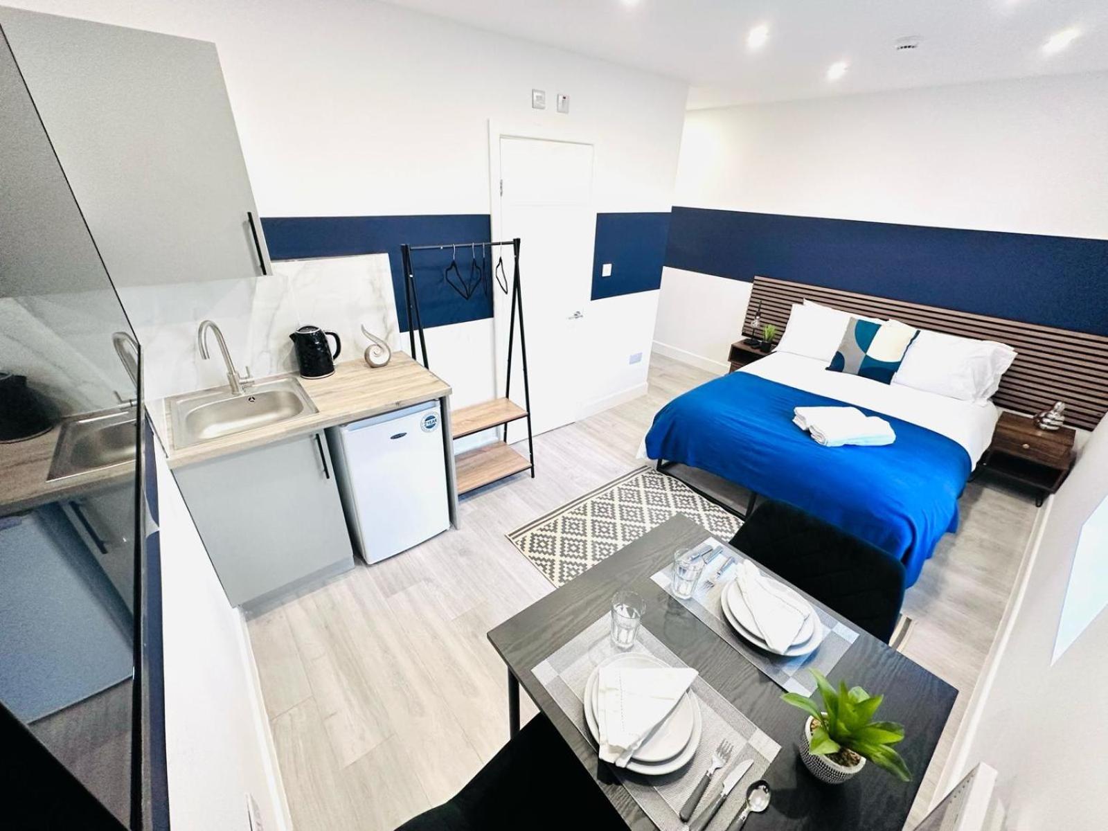 London 58 Blue House City Center Studio, Top Spot 外观 照片