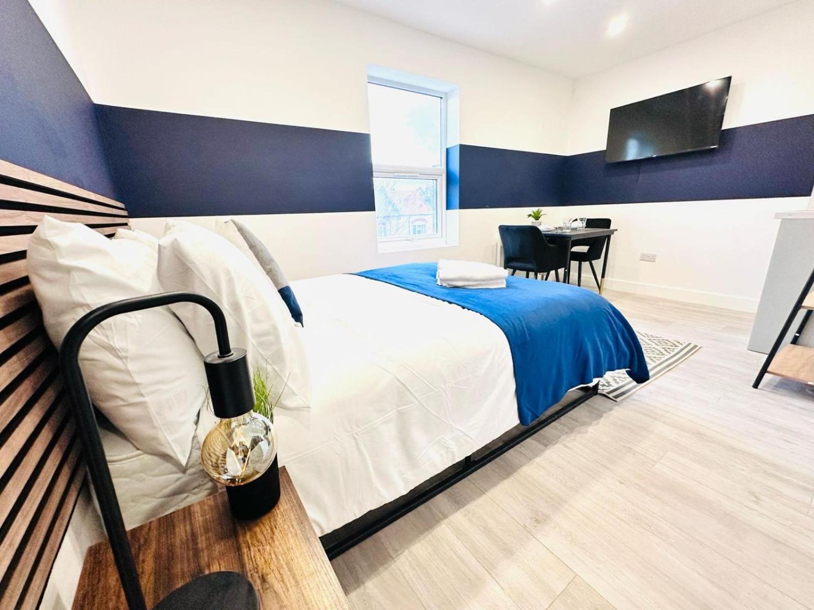 London 58 Blue House City Center Studio, Top Spot 外观 照片