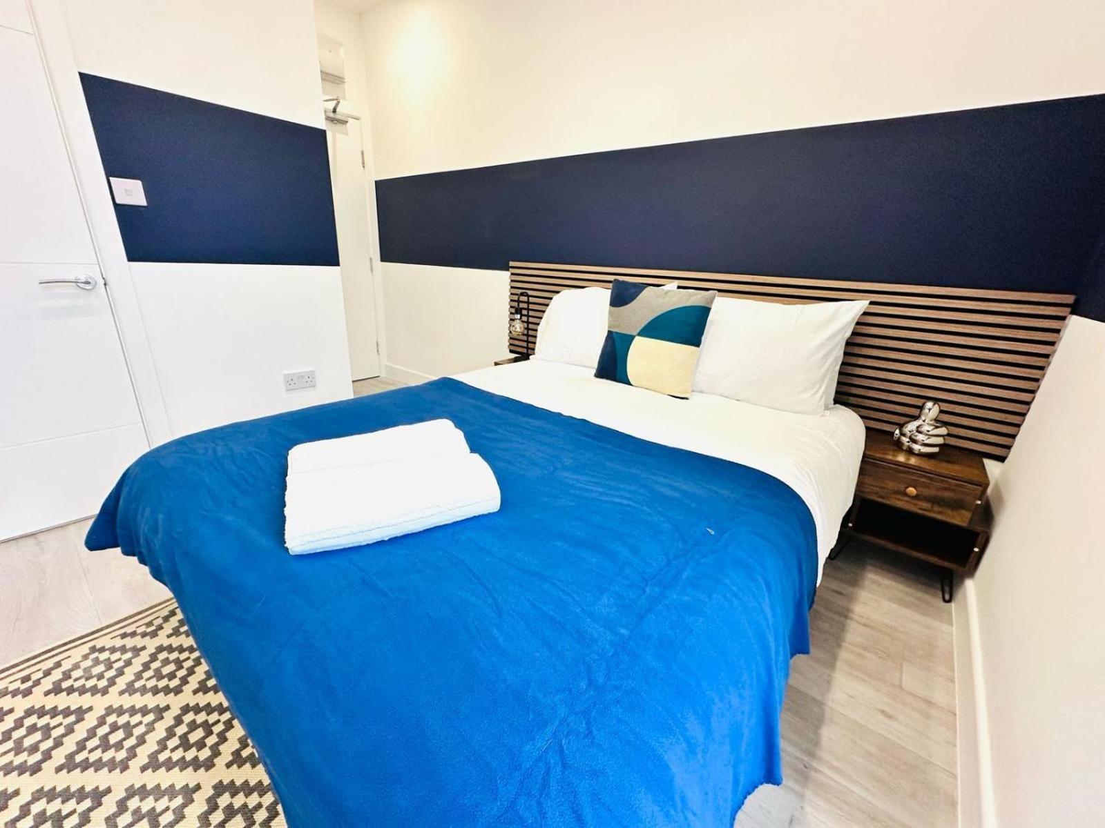 London 58 Blue House City Center Studio, Top Spot 外观 照片